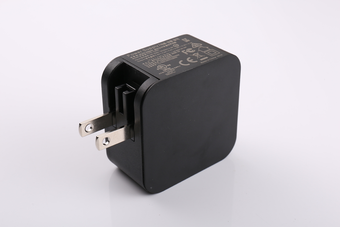 شارژر دیواری AC DC PD USB حداکثر خروجی 30 وات حفاظت OCP OVP OLP